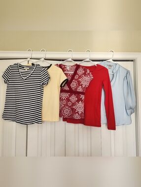Women's Lot/Bundle Of Five  Spring/Summer Tops, Size Small & X-Small